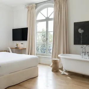 Tayko 4* Seville