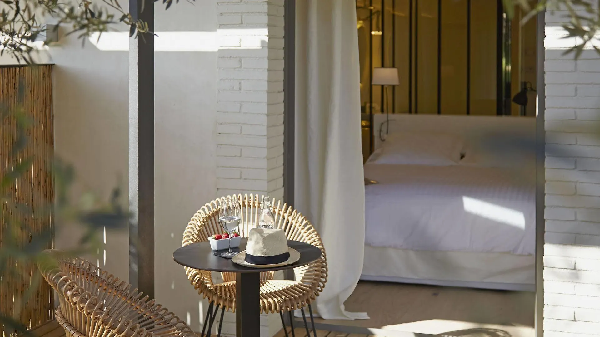 Hotel Mas Lazuli By Fimedhotels Pau 4*,